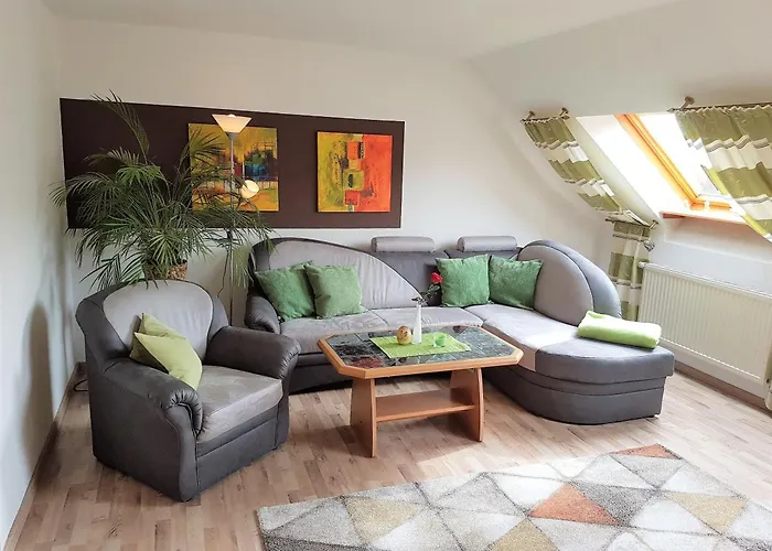 Ferienwohnung-am-schloessel-fuer-2-4-personen-in-oberwiesenthal Apartment *